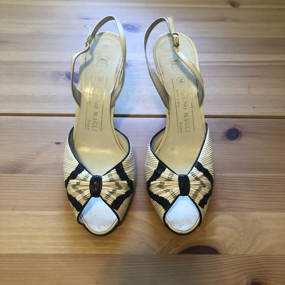 Authentic Vintage BRUNO MAGLI Strappy Heels Sz 8 - Picture 2 of 7
